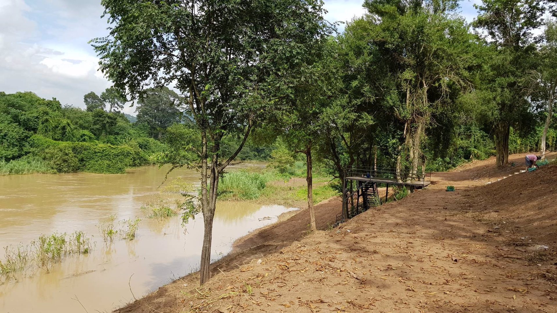 ประกาศขายที่ดิน-ติดแม่น้ำป่าสักพร้อมบ้านพักตากอากาศ-3-หลัง-ตกแต่งพร้อมอยู่