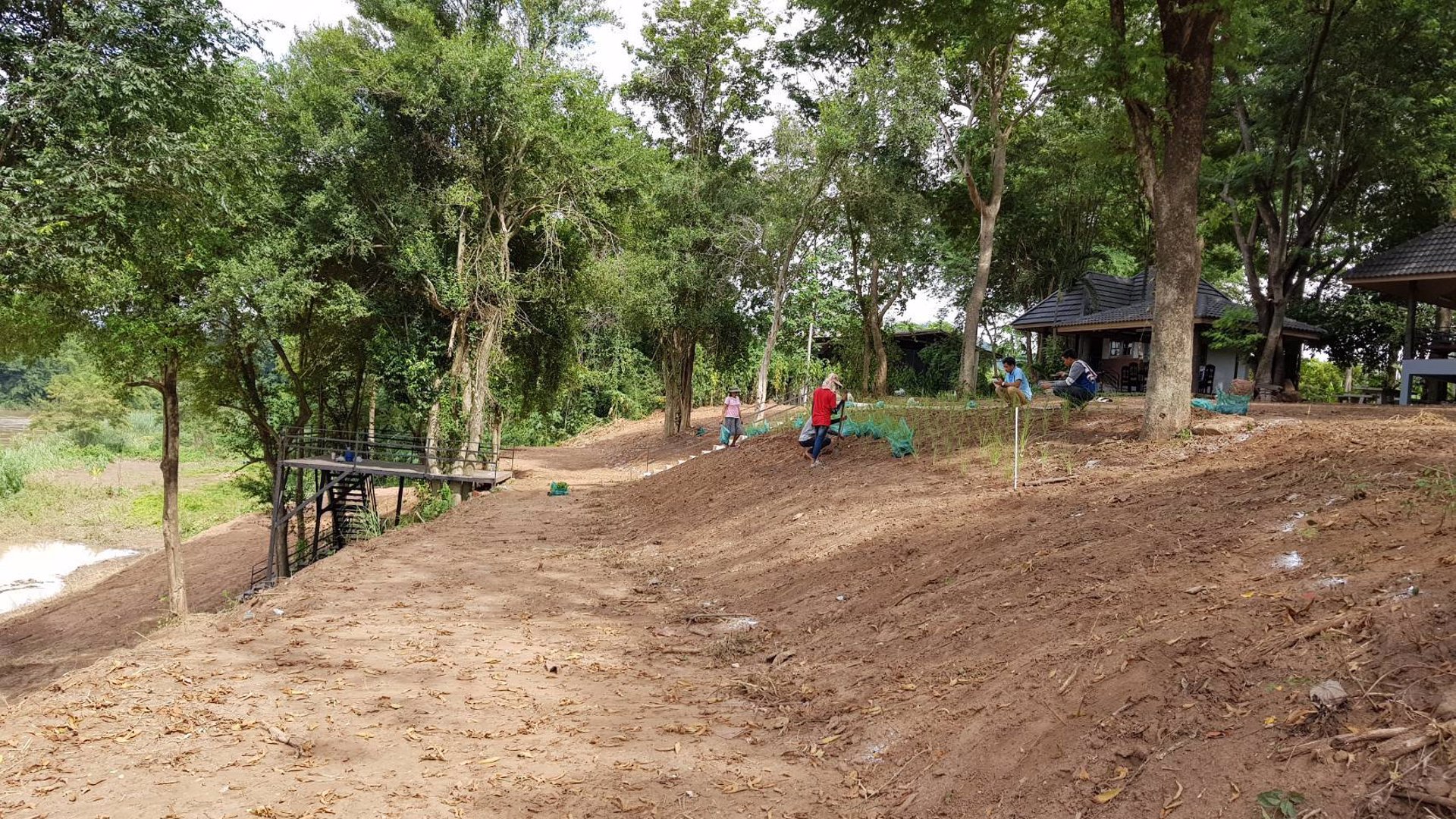 ประกาศขายที่ดิน-ติดแม่น้ำป่าสักพร้อมบ้านพักตากอากาศ-3-หลัง-ตกแต่งพร้อมอยู่