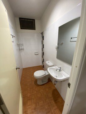 ขายด่วน-ทาวน์เฮ้าส์-2-ชั้น-หมู่บ้านภัสลดา-จชลบุรี