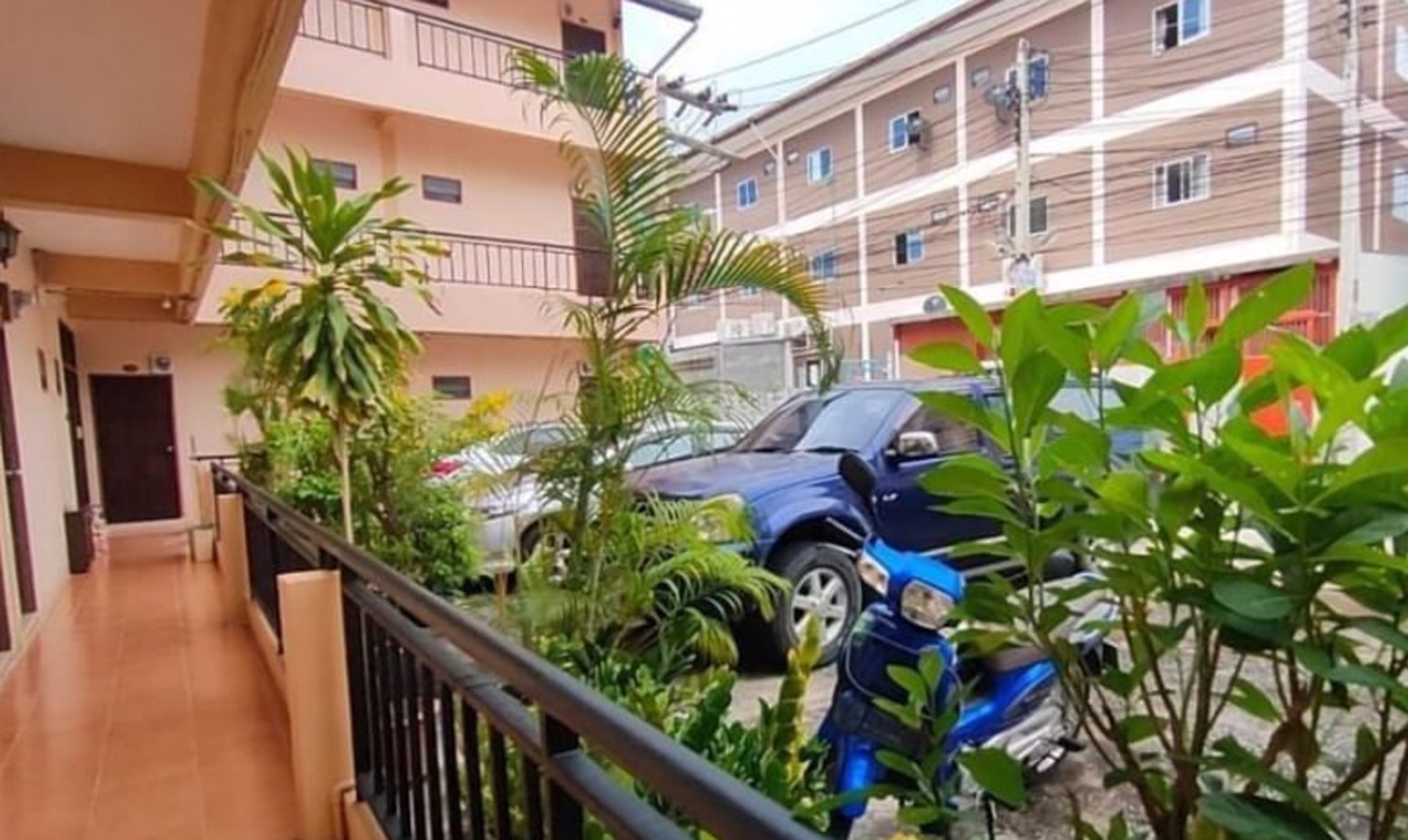 ขายกิจการอพาร์ทเม้นต์-พิกัดเขาตาโล-ก่อนถึงทางรถไฟ-ใกล้ถนนสุขุมวิทพัทยา