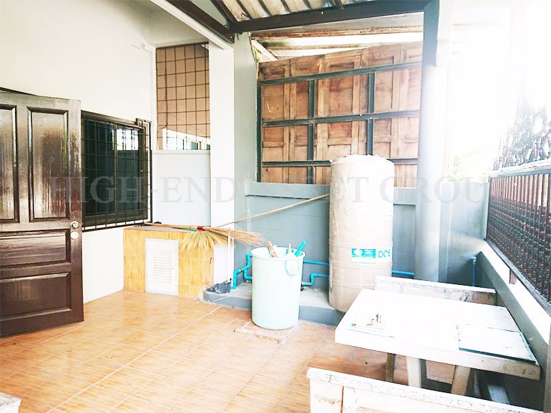 ขาย-ทาวน์เฮ้าส์-หมู่บ้าน-เอกบดี-ดอนเมือง-ช่างอากาศอุทิศ-7-ราคาถูก-สภาพดี