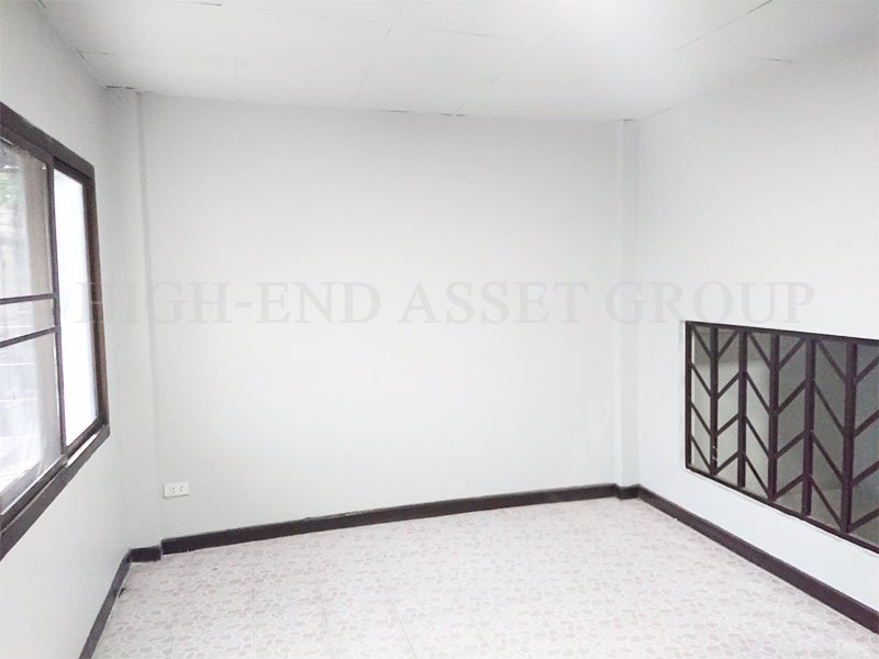 ขาย-ทาวน์เฮ้าส์-หมู่บ้าน-เอกบดี-ดอนเมือง-ช่างอากาศอุทิศ-7-ราคาถูก-สภาพดี