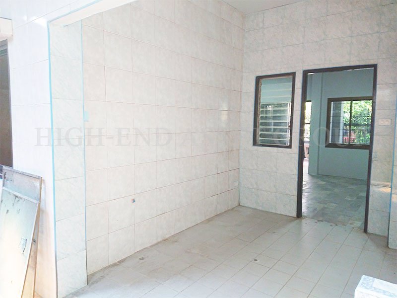 ขาย-ทาวน์เฮ้าส์-หมู่บ้าน-เอกบดี-ดอนเมือง-ช่างอากาศอุทิศ-7-ราคาถูก-สภาพดี