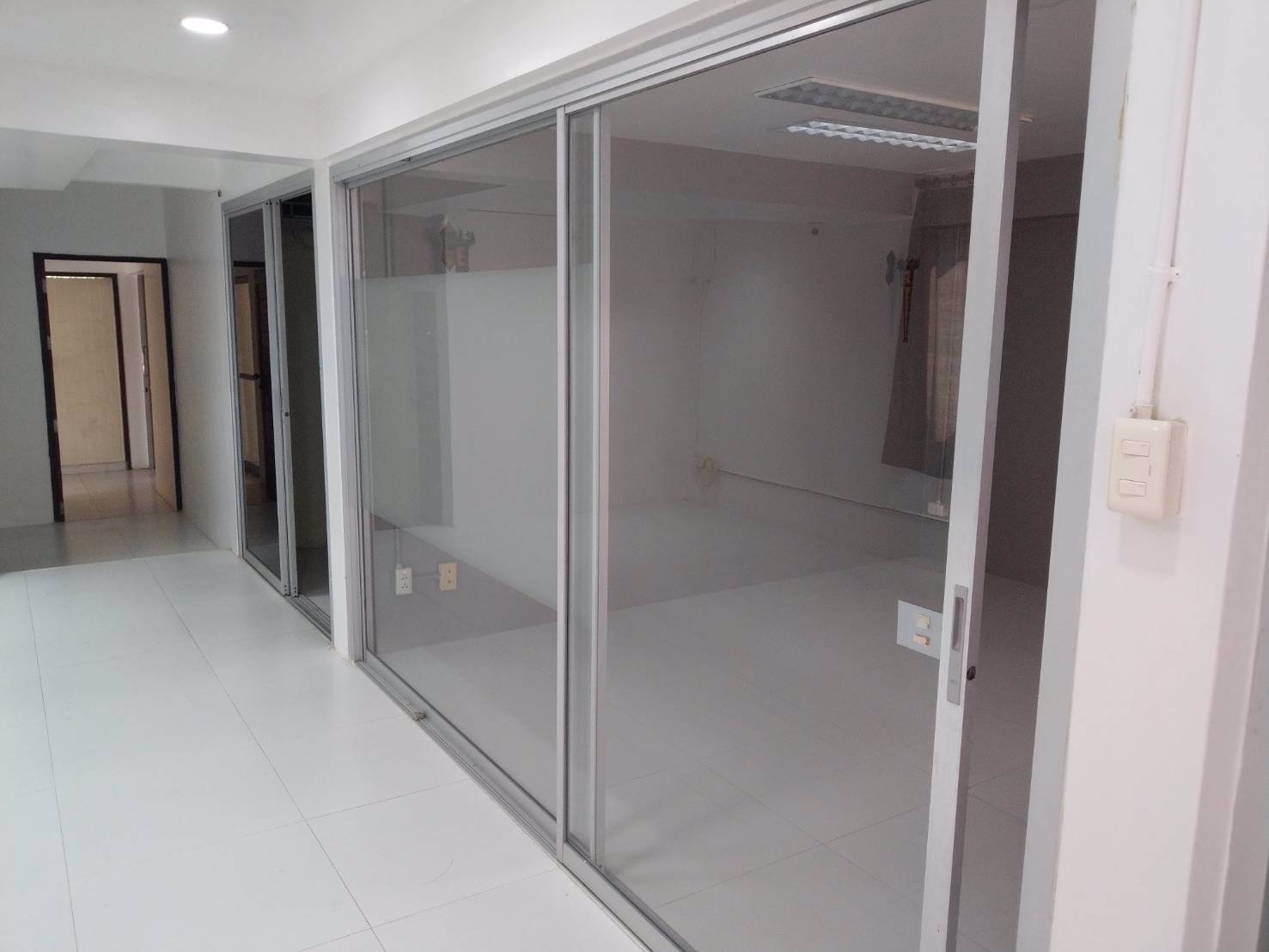 บ้านให้เช่า-สำนักงานให้เช่า-home-office-พร้อมโกดัง-ศูนย์กระจายสินค้า