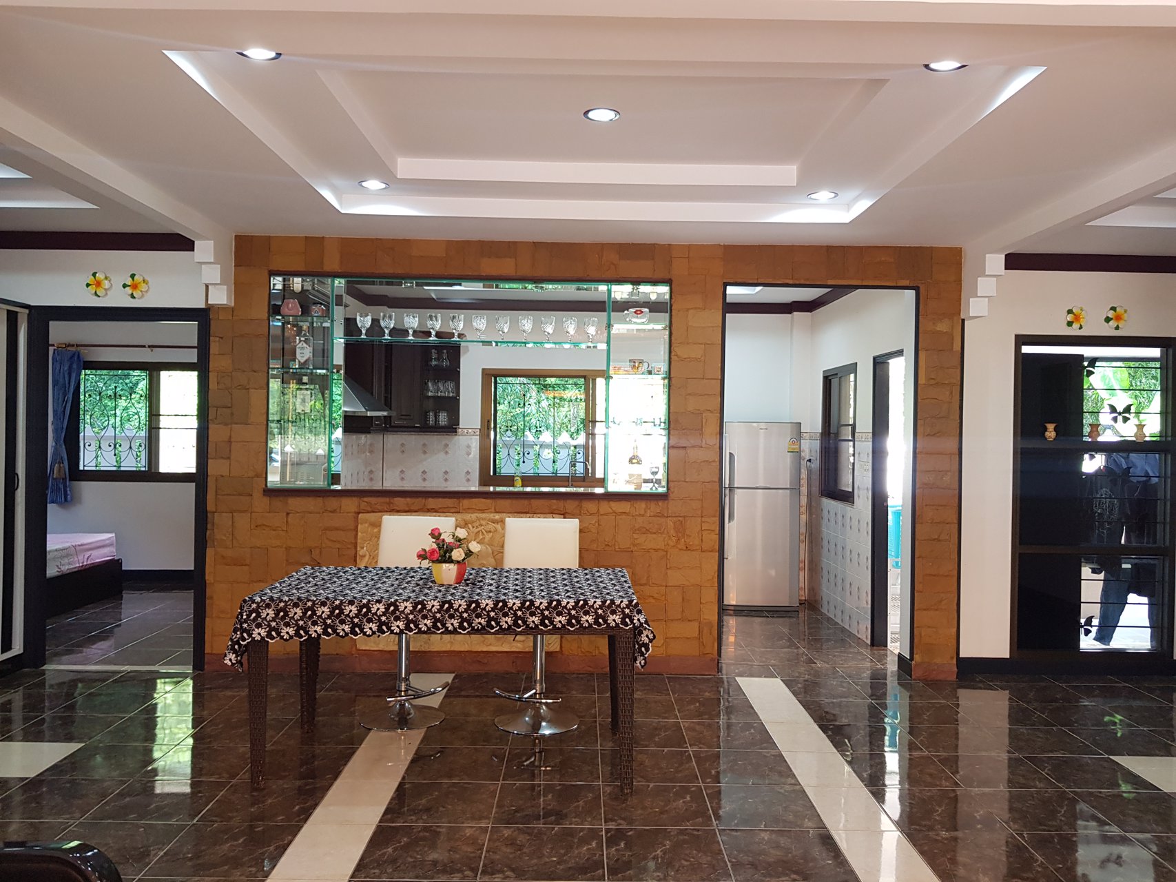 ขายบ้านพร้อมที่ดิน-3-ห้องนอน-บ้านเพและหาดแม่รำพึงระยอง-ราคา-3690000-บาท