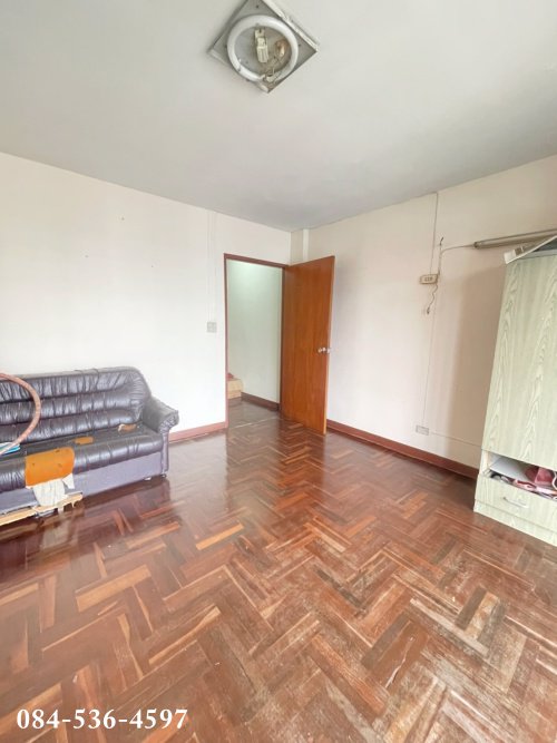 ทาวน์เฮาส์-3-ชั้น-สภาพมือสอง-มริมชล-สุขสวัสดิ์2-จอมทอง-ดาวคะนอง-ฟรีโอน-นัดชมได้ตลอด