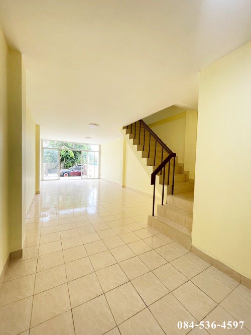 ทาวน์เฮาส์-3-ชั้น-20-ตรว-มเสรีรุ่งเรือง1-ซอย1-พระราม2-บางโทรัด-ใกล้วัดเกตุมวดีศรีวราราม-สมุทรสาคร