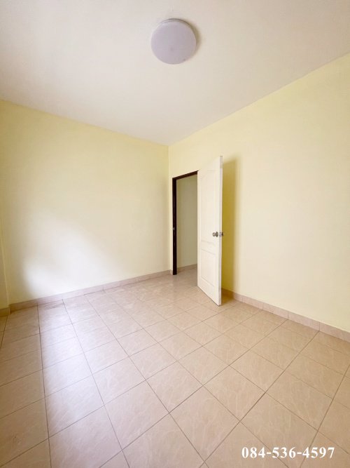 ทาวน์เฮาส์-3-ชั้น-20-ตรว-มเสรีรุ่งเรือง1-ซอย1-พระราม2-บางโทรัด-ใกล้วัดเกตุมวดีศรีวราราม-สมุทรสาคร