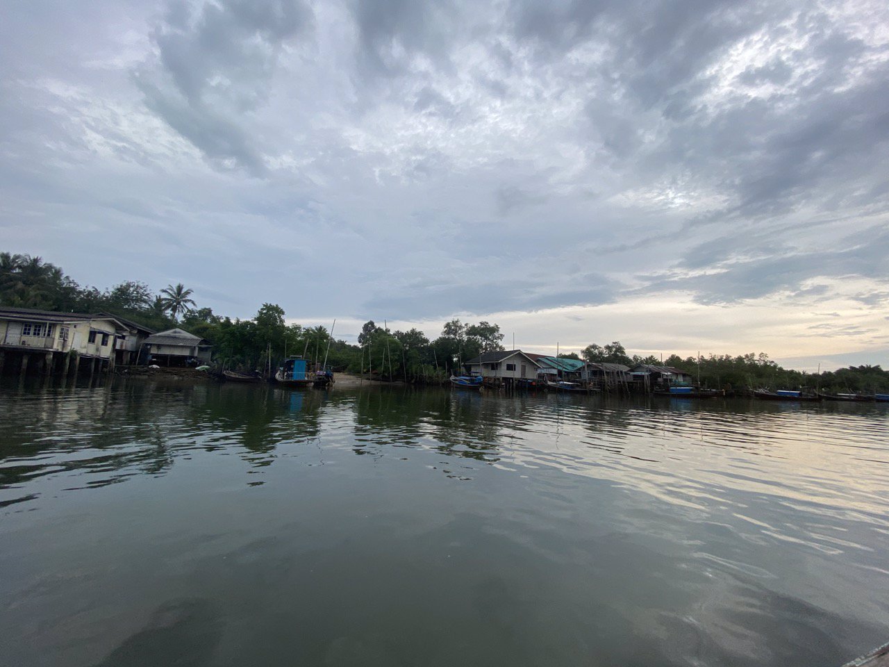 ขายที่ดินเปล่าติดแม่น้ำ-พร้อมโฉนด-เจ้าของขายเอง