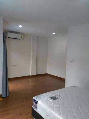 hr-3300-ให้เช่าทาวน์โฮม-3-ชั้น-โครงการทรีโอ-ร่มเกล้า-หลังมุม-ถนนร่มเกล้า-ใกล้สนามบินสุวรรณภูมิ