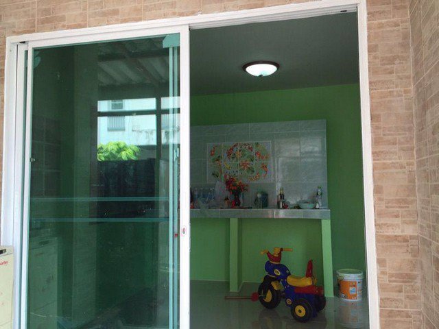 hr-3312-ให้เช่าทาวน์โฮม-3-ชั้น-ซอยลาดพร้าว-87-ย่านลาดพร้าว-ใกล้บิ๊กซีลาดพร้าว