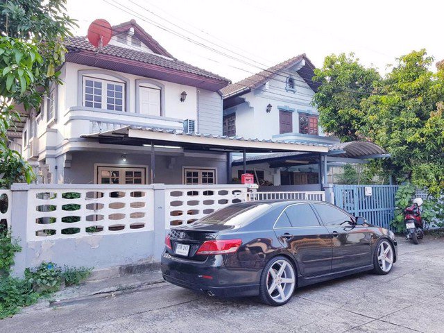 hr-3311-ให้เช่าบ้านแฝด-2-ชั้น-โครงการโกลเด้นเพลส-วัชรพล-ใกล้ห้าแยกวัชรพล