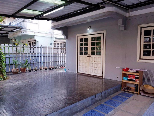 hr-3311-ให้เช่าบ้านแฝด-2-ชั้น-โครงการโกลเด้นเพลส-วัชรพล-ใกล้ห้าแยกวัชรพล