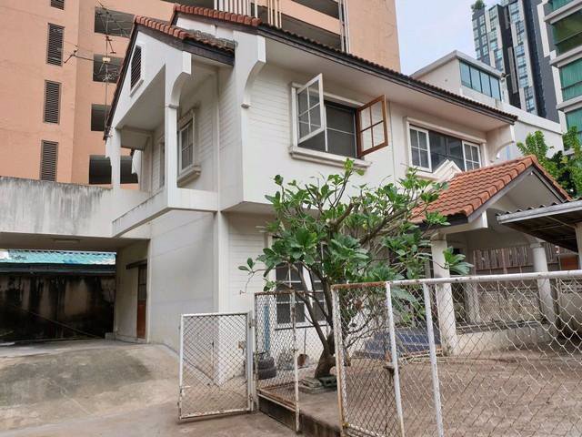 hr-3342-ให้เช่าบ้านเดี่ยว-2ชั้น-ทำเลใจกลางสุขุมวิท-เอกมัย-ใกล้-btsเอกมัย