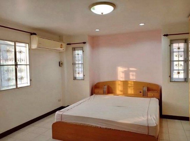 hr-3359-ให้เช่าบ้าน-2-ชั้น-หมู่บ้านธารารมณ์พาร์คเวย์โฮม-ซอยรามคำแหง-150-พร้อมเฟอร์นิเจอร์