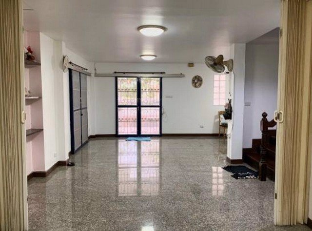 hr-3359-ให้เช่าบ้าน-2-ชั้น-หมู่บ้านธารารมณ์พาร์คเวย์โฮม-ซอยรามคำแหง-150-พร้อมเฟอร์นิเจอร์