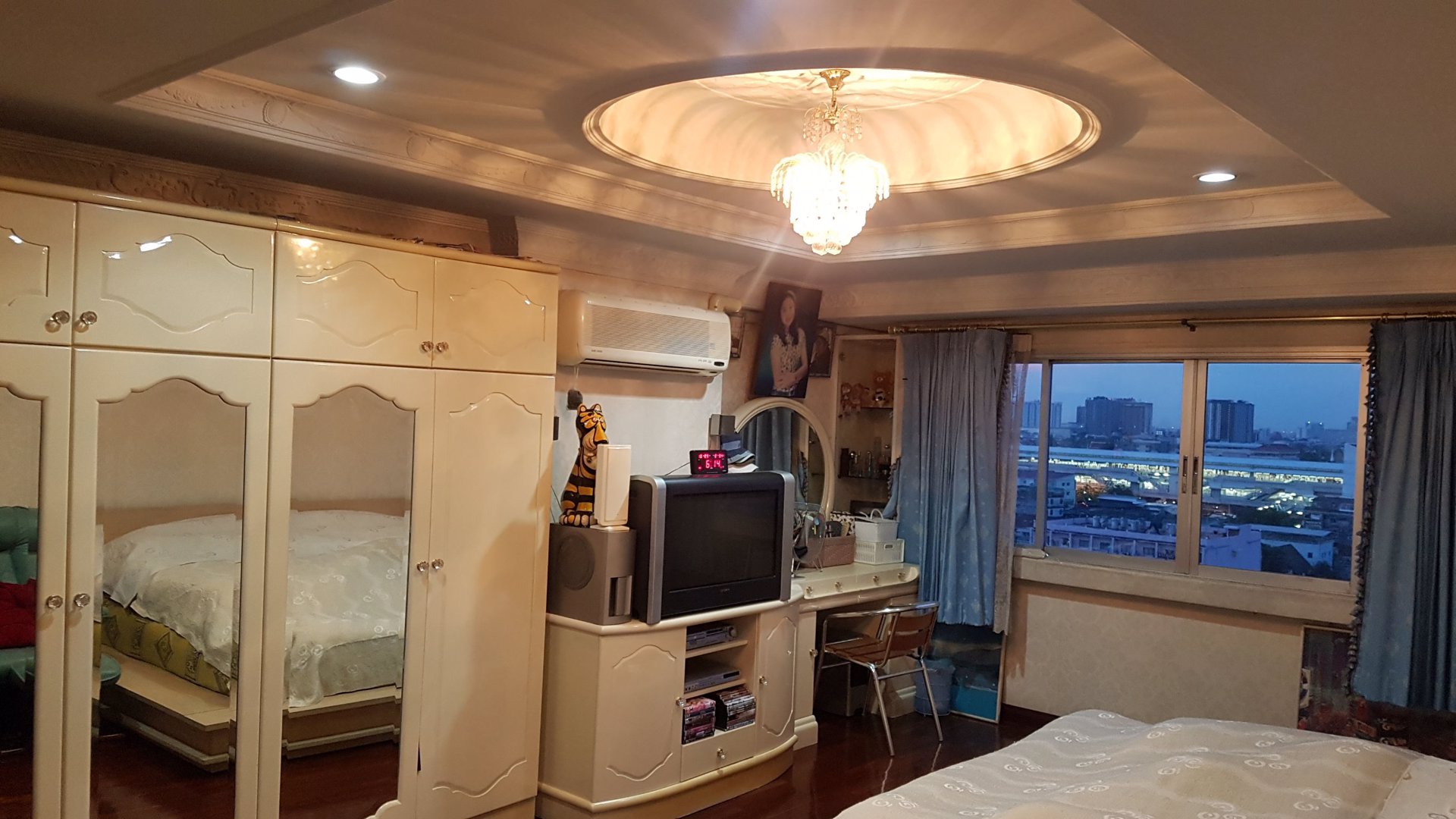 ให้เช่าคอนโดสาธรพรีเมียร์เพลส