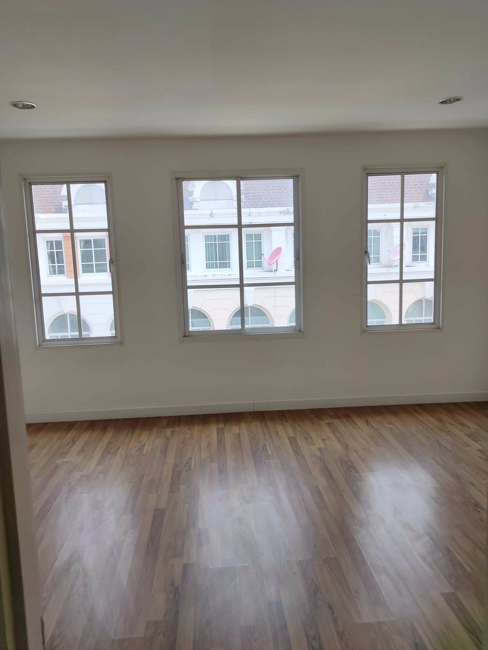 ทาวน์เฮาส์3ชั้น-plus-citypark-ซหัวหมาก23-ถหัวหมาก-ใกล้-เอแบค