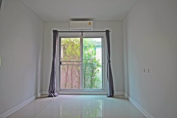 ขายทาวน์โฮม-3-ชั้น-วิสต้า-ปาร์ค-พระราม-2-หลังเซ็นทรัลพระราม-2-vista-กู้ได้-100-