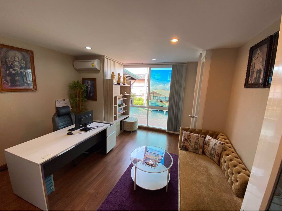 homeoffice-3ชั้น-mindhof-ร่มเกล้า-ตกแต่งพร้อมอยู่-ราคาถูกสุดในโครงการ