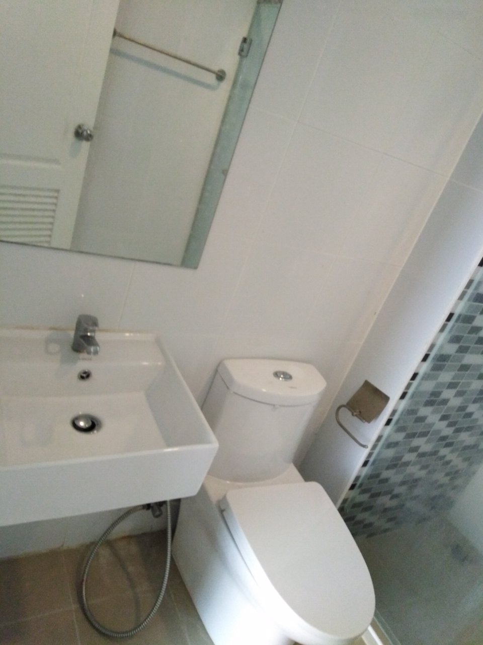 ให้เช่าคอนโดทิวลิป-5500-มีให้เลือกหลายห้อง