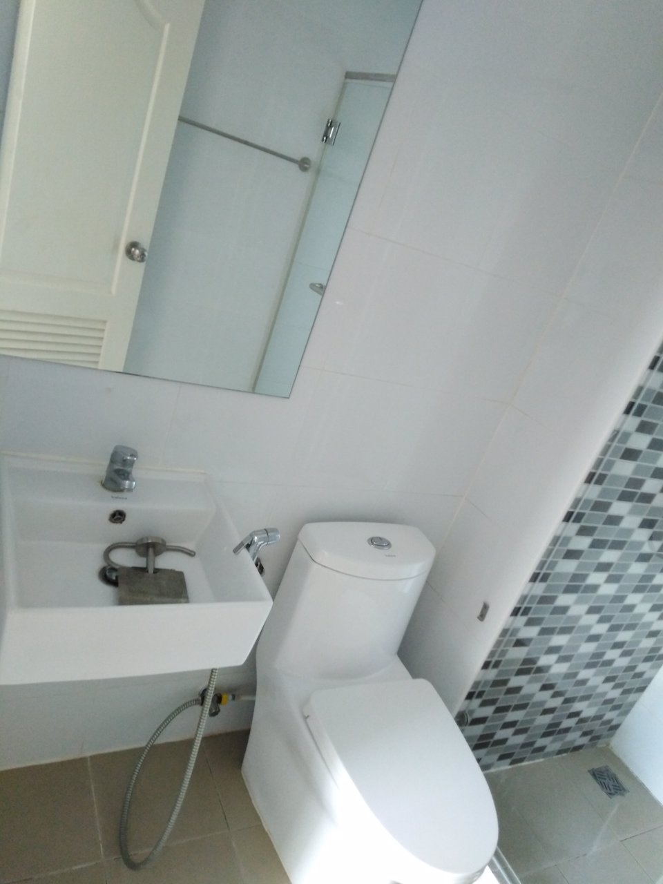 ให้เช่าคอนโดทิวลิป-5500-มีให้เลือกหลายห้อง