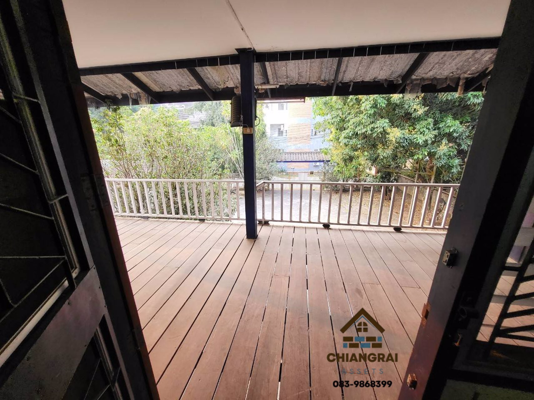 ขายที่ดินพร้อมสิ่งปลูกสร้าง