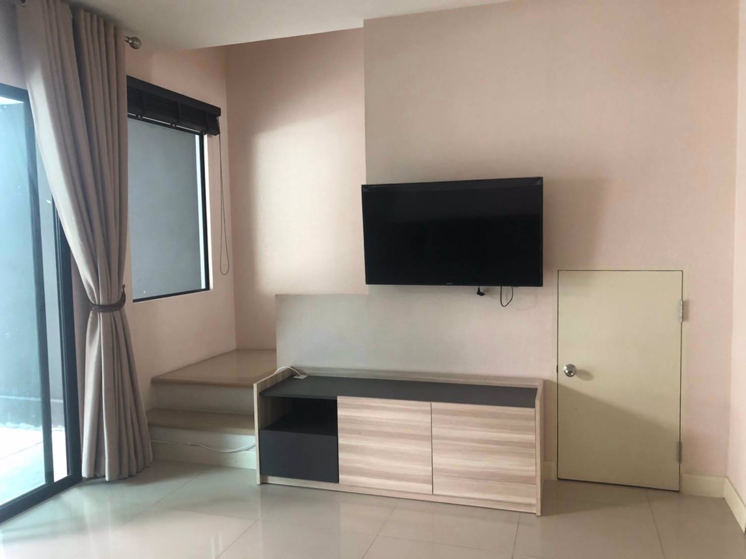 ให้เช่าทาวน์โฮม-3ชั้น-ให้เช่า30000-บาท-ต่อเดือน