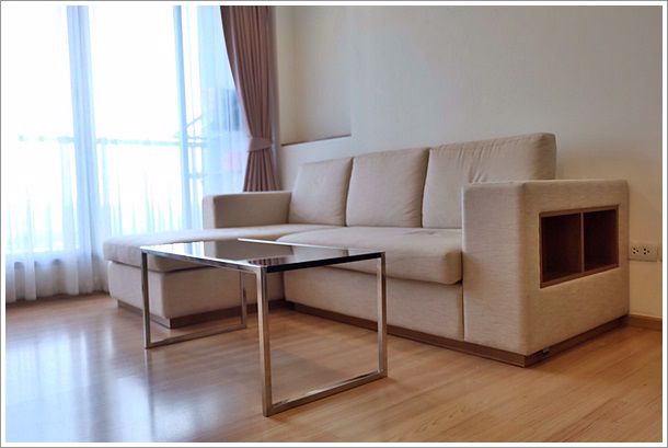 ด่วน-ให้เช่า-ริธึ่ม-พหล-อารีย์-ห้องชั้นสูง-วิวสวย-ไม่บล๊อค-เฟอร์และเครื่องใช้ไฟฟ้าครบครัน