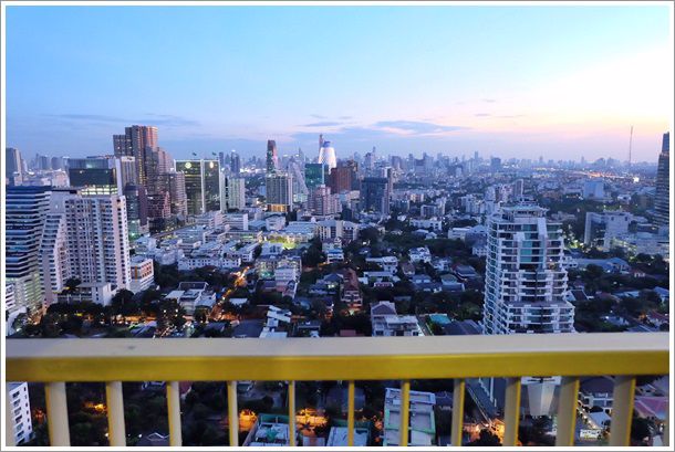 ด่วน-ให้เช่า-ริธึ่ม-พหล-อารีย์-ห้องชั้นสูง-วิวสวย-ไม่บล๊อค-เฟอร์และเครื่องใช้ไฟฟ้าครบครัน