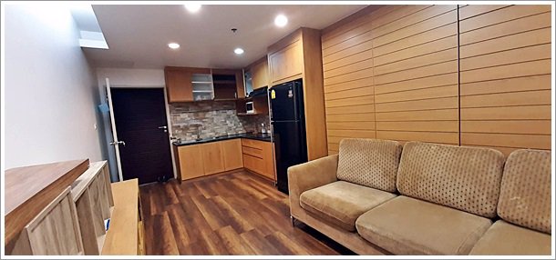 ให้เช่าถูก-คอนโด-สเตท-ทาวเวอร์-สีลม-ชั้นสูง-วิวแม่น้ำ-เฟอร์ครบครัน-ใกล้รถไฟฟ้า-พร้อมอยู่