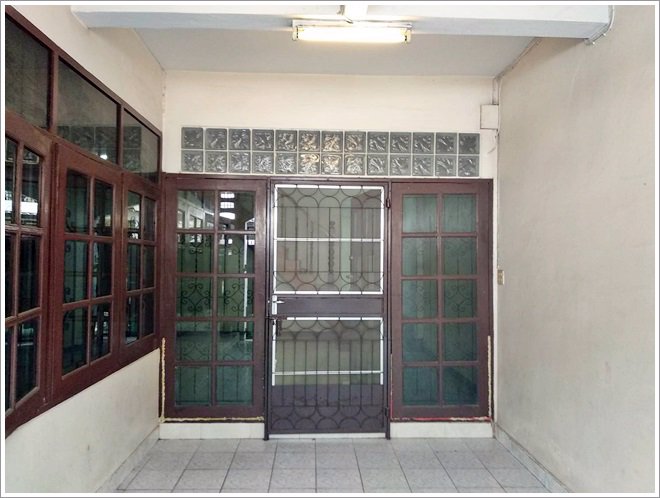 ด่วน-ให้เช่าบ้านทาวน์เฮ้าส์-2-ชั้น-ย่านบางหว้า-เดินทางสะดวก-ใกล้รถไฟฟ้า-พร้อมอยู่