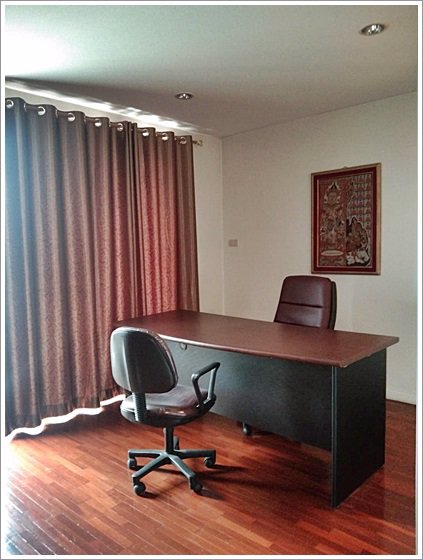 ขายทาวน์โฮม-4-ชั้น-ย่านเจริญนคร-บ้านสวย-ทำเลเยี่ยม-เดินทางสะดวก-ใกล้รถไฟฟ้า