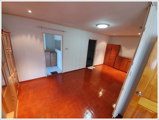 ขายทาวน์โฮม-4-ชั้น-ย่านเจริญนคร-บ้านสวย-ทำเลเยี่ยม-เดินทางสะดวก-ใกล้รถไฟฟ้า