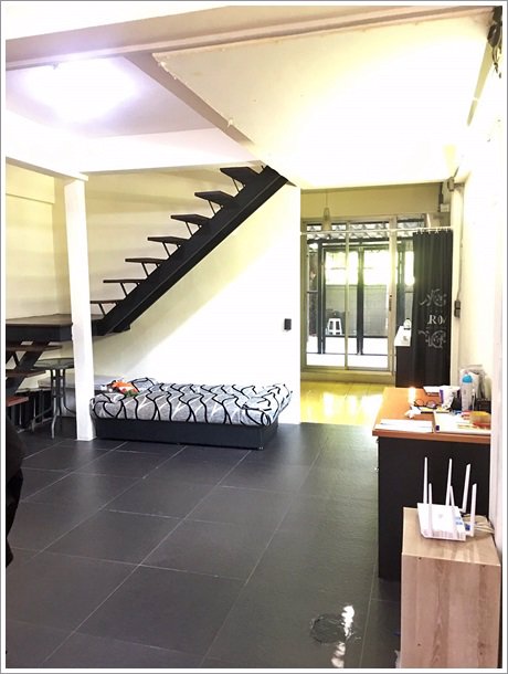 ด่วน-ให้เช่า-ทาวน์โฮม-3-ชั้น-ย่านพงษ์เพชร-บ้านสวย-สไตล์ลอฟต์-เดินทางสะดวก-ใกล้ถนนใหญ่-มีแอร์-พร้อมอย