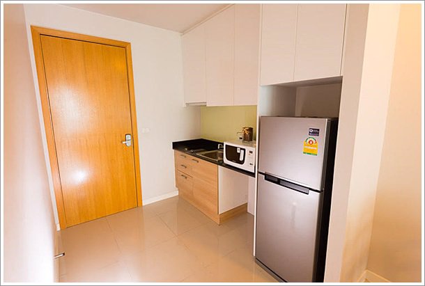 ให้เช่า-ขาย-เซอร์เคิล-คอนโดมิเนียม-ห้องแต่งสวย-เฟอร์ครบครัน-เดินทางสะดวก-อยู่ใจกลางย่านธุรกิจ