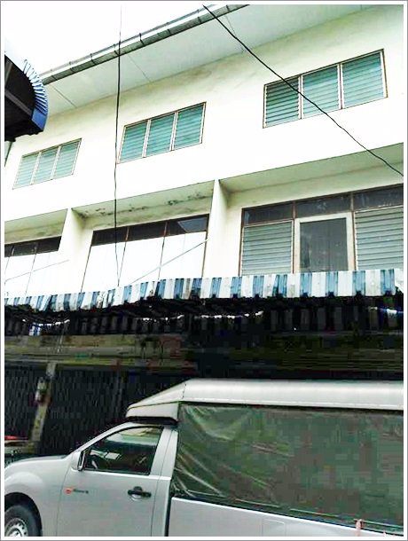 ให้เช่า-อาคารพาณิชย์-3-ชั้น-3-คูหาทะลุถึงกัน-ย่านเจริญนคร-เหมาะทำ-โฮสเทล-หอพัก-หรือพักอาศัย