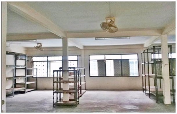 ให้เช่า-อาคารพาณิชย์-3-ชั้น-3-คูหาทะลุถึงกัน-ย่านเจริญนคร-เหมาะทำ-โฮสเทล-หอพัก-หรือพักอาศัย