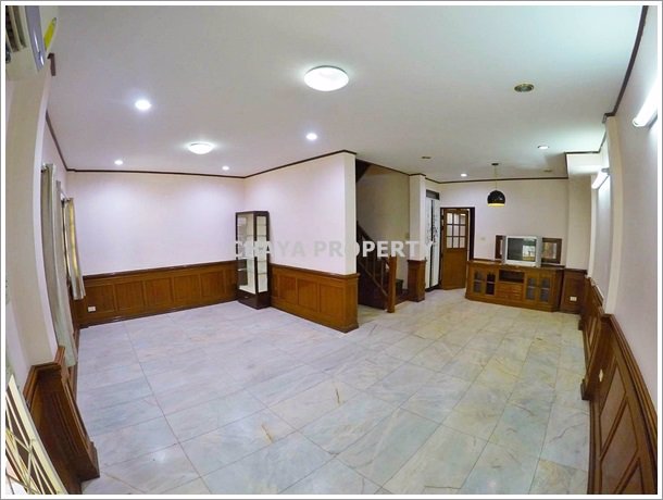 ด่วน-ให้เช่าทาวน์โฮม-3-ชั้น-ย่านปรีดี-พนมยงค์-ใกล้รถไฟฟ้า-ทำสำนักงานหรือพักอาศัยได้-เดินทางสะดวก