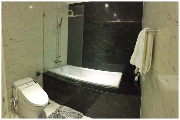 ให้เช่าคอนโด-สเตท-ทาวเวอร์-วิวสีลม-ห้องใหม่-แต่งสวย-เฟอร์อย่างดี-ใกล้รถไฟฟ้า-พร้อมเข้าอยู่