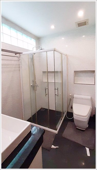 ด่วน-ขายบ้านทาวน์โฮม-เจริญนคร-ตกแต่ง-บิ้วท์อิน-แต่งสวย-เฟอร์ครบครัน-เดินทางสะดวก-พร้อมเข้าอยู่