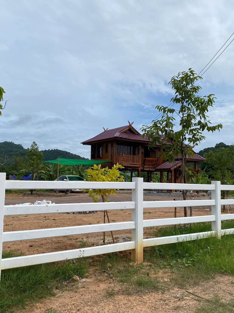 ขายด่วน…บ้านพร้อมที่ดิน-1ไร่-200-ตารางวา