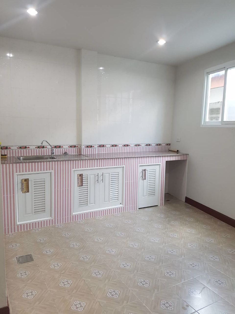 ขายทาวน์โฮม-2ชั้น-หมู่บ้านซีแกรนด์วิลล์-2-ตหนองกระทุ่ม-อเมือง-จนครราชสีมา