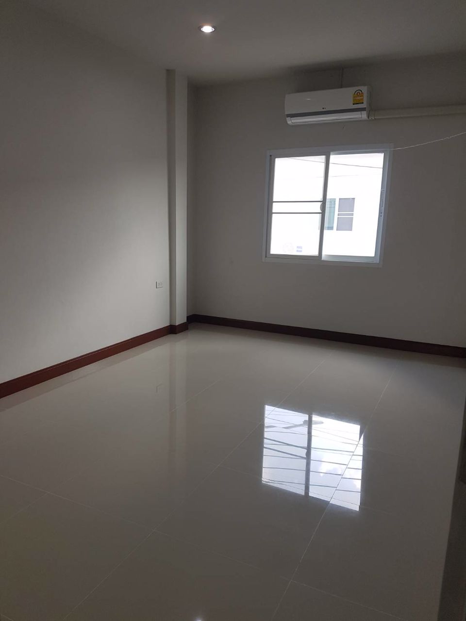 ขายทาวน์โฮม-2ชั้น-หมู่บ้านซีแกรนด์วิลล์-2-ตหนองกระทุ่ม-อเมือง-จนครราชสีมา