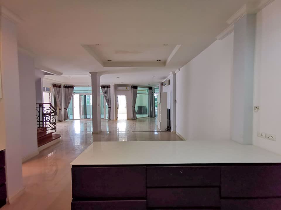 ขายบ้านเดี่ยว-หมู่บ้าน-perfect-masterpiece-สุขุมวิท-77-สุวรรณภูมิ