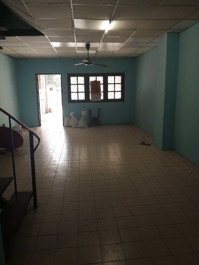 ขายทาวน์เฮ้าส์-3-ชั้น-21-ตรว-ถนาคนิวาส-ซ2