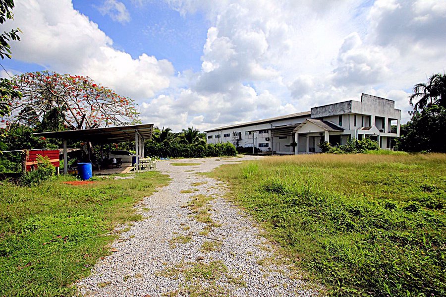 ขาย-ให้เช่าที่ดินพร้อมสิ่งปลูกสร้างประเภทโรงงานแปรรูป-ติดถนนสุขุมวิท-ทล3-กม244-อเมืองระยองจระยอง