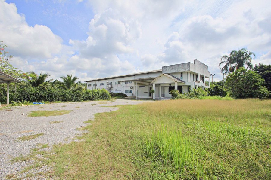 ขาย-ให้เช่าที่ดินพร้อมสิ่งปลูกสร้างประเภทโรงงานแปรรูป-ติดถนนสุขุมวิท-ทล3-กม244-อเมืองระยองจระยอง