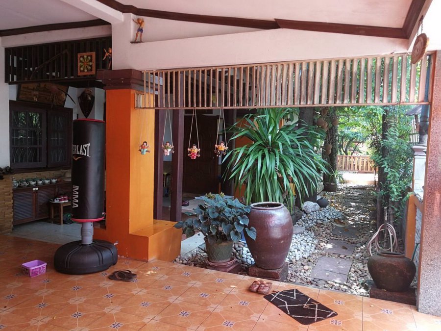 ขายที่ดิน-1-ร่-ทำเลทอง-พร้อมสิ่งปลูกสร้าง-บนถนนรามคำแหงซอย68-ซอยเทคโน-พื้นที่ริมสุดในหมู่บ้านกิตติ