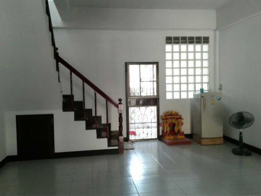 ขายทาวน์เฮ้าส์-2-ชั้น-175-ตรว-หมู่บ้านมนชญา2-ถสายไหม49